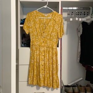 Yellow billabong dress